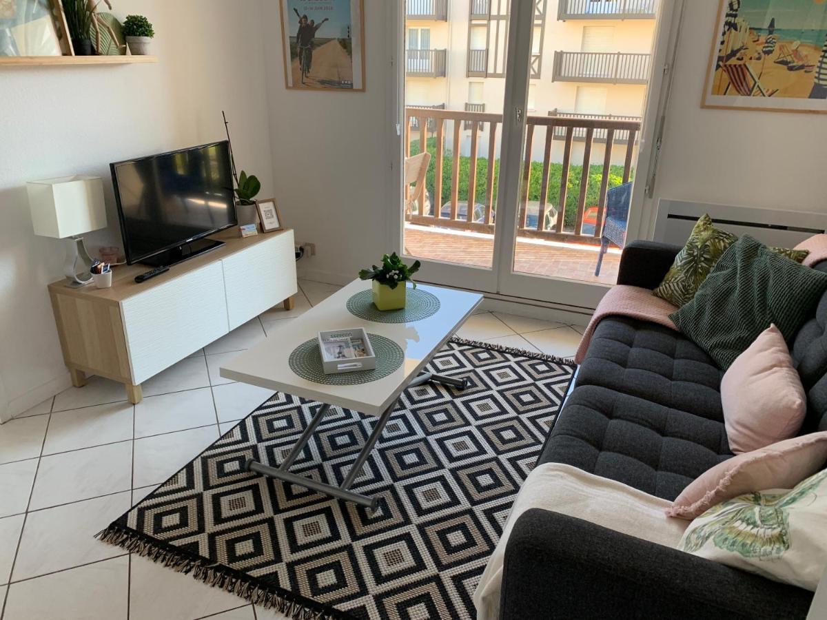 Fleur Marine 8 Apartment Cabourg Bagian luar foto